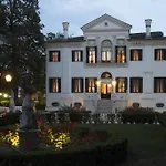 Franceschi & Hotell 5*