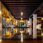 Franceschi & Hotell