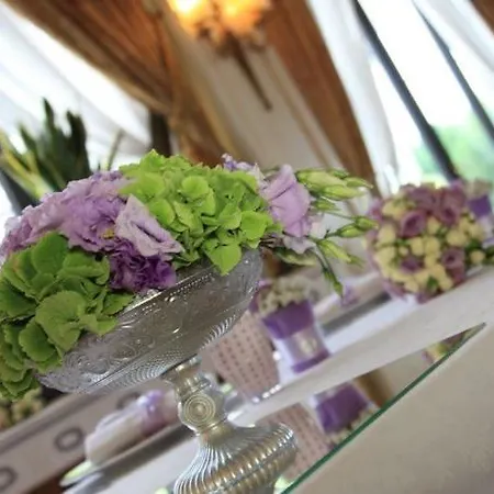 Franceschi & Hotel 5*