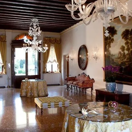 Franceschi & Hotel 5*