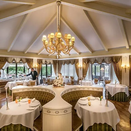 Hotel Franceschi & 5*