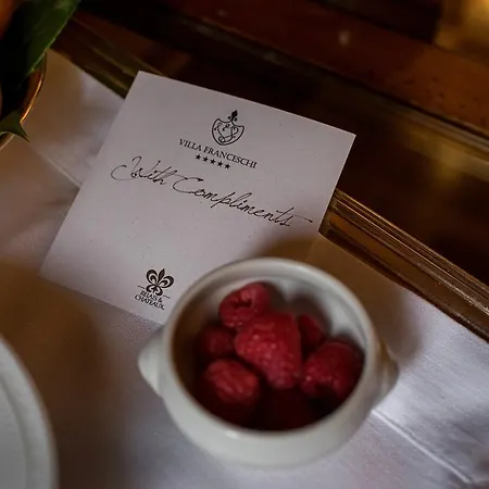 Franceschi & Hotel 5*