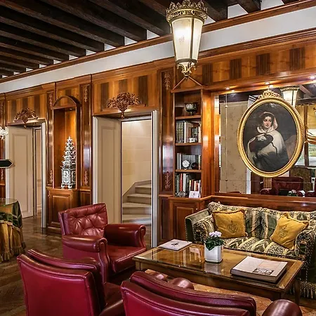Franceschi & Hotel 5*